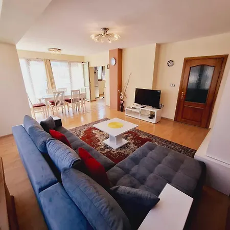 Sunny View With Garage * 부르가스