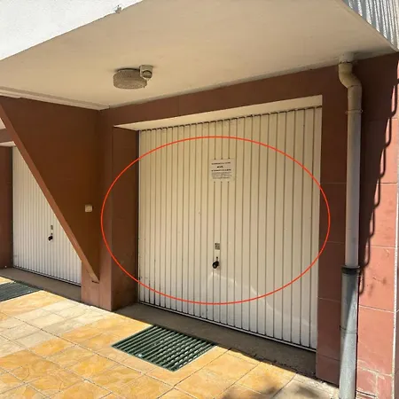 Sunny View With Garage Апартаменты